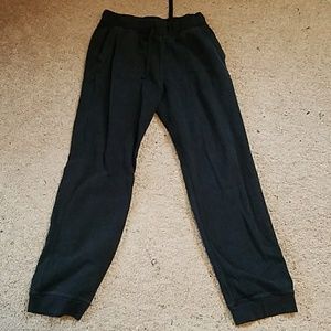 Gap sweats